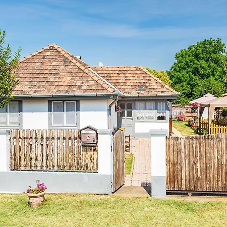 Sunny By Interhome Ferienhaus *