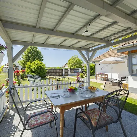 Sunny By Interhome Casa vacanze Balatonoszod