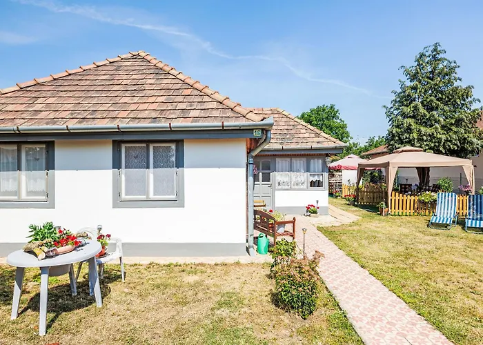 Dom wakacyjny Sunny By Interhome